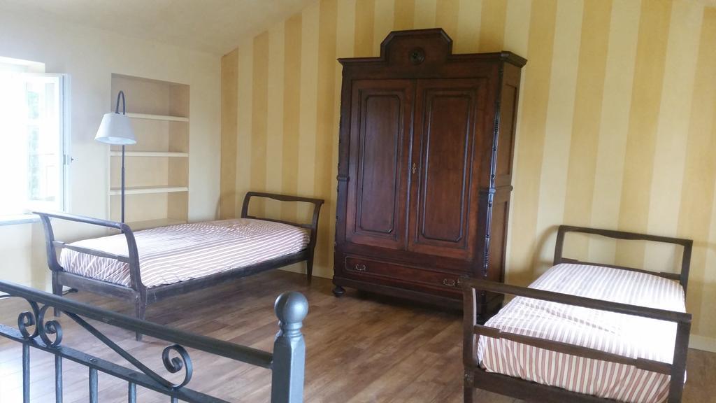 Вілла Cascina Rollone Rocchetta Tanaro Екстер'єр фото